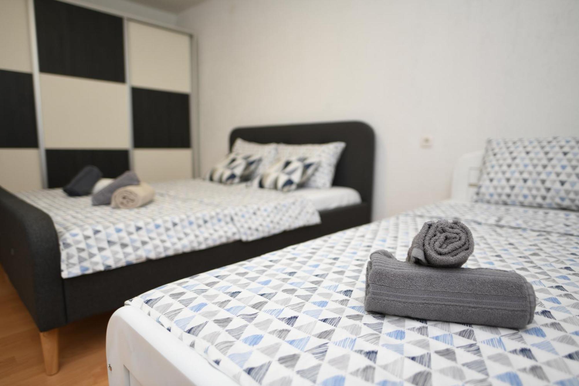 Cinema Vardar Apartment Скопие Екстериор снимка