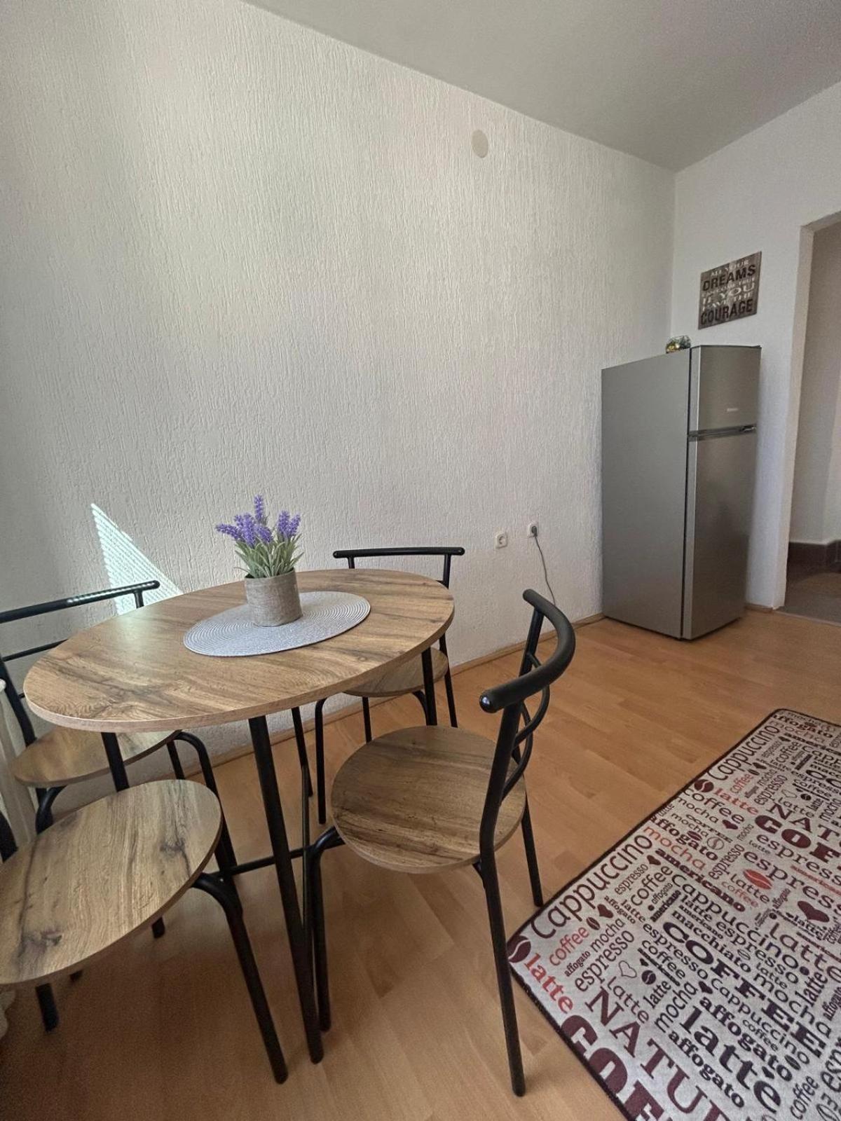 Cinema Vardar Apartment Скопие Екстериор снимка
