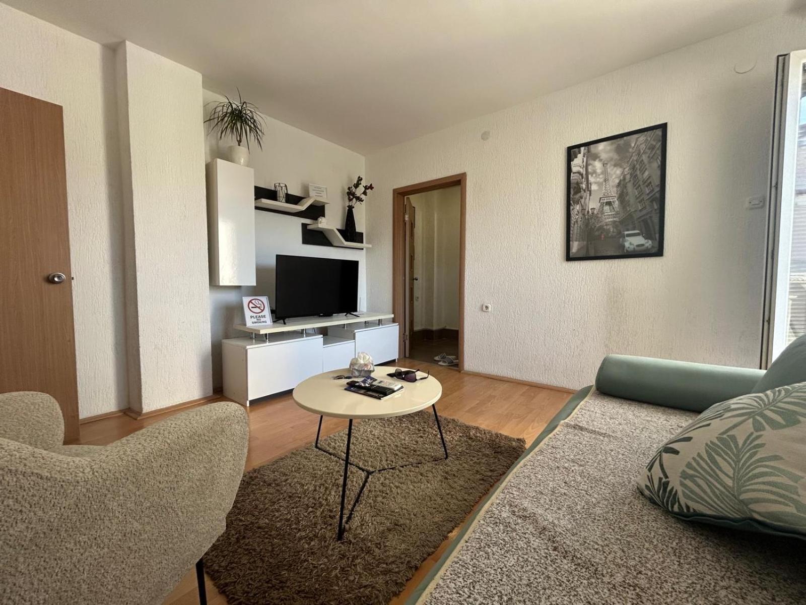Cinema Vardar Apartment Скопие Екстериор снимка